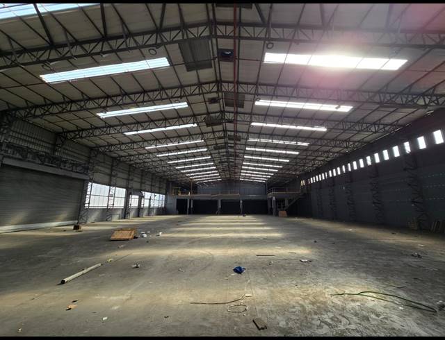 3,023M² WAREHOUSE TO LET IN BENROSE